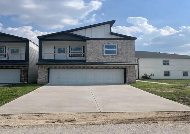 1st image of 7420 Gonzales St, Houston, TX 77020 | MLS# 83154918
