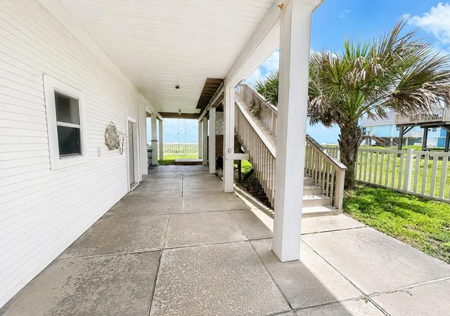 Photo 4 of Single family home for sale at 22321 Kennedy Dr, Galveston, TX 77554 | MLS# 96439806 | Listing updated on 2026-10-07