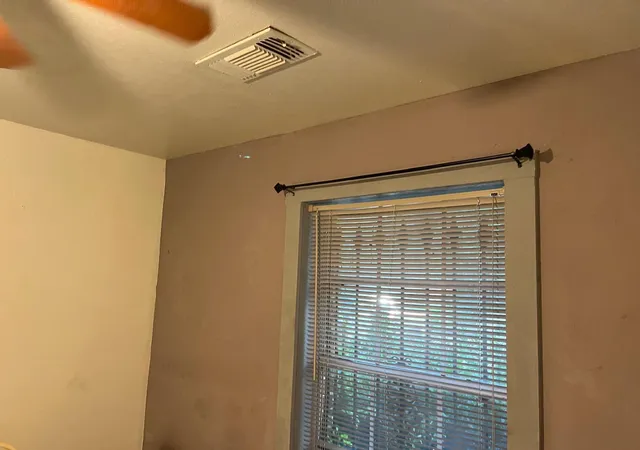 4th image of 9810 Guest St, Houston, TX 77078 | MLS# 10252633