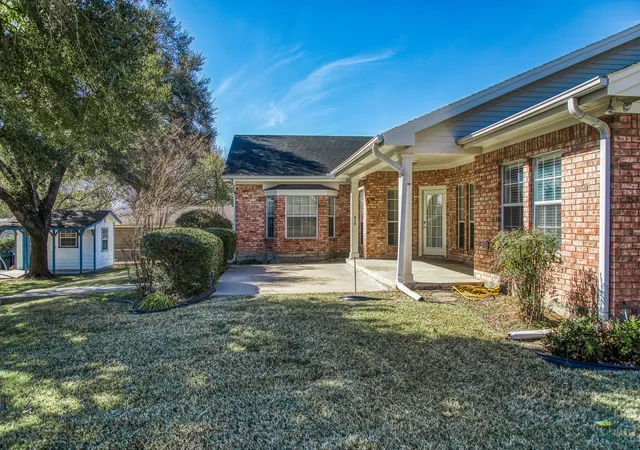 5th image of 159 Charles St, La Grange, TX 78945 | MLS# 10485224