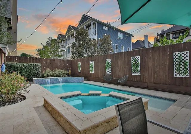 1st image of 1330 W 25th St #C, Houston, TX 77008 | MLS# 95330882