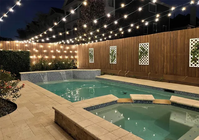 2nd image of 1330 W 25th St #C, Houston, TX 77008 | MLS# 95330882