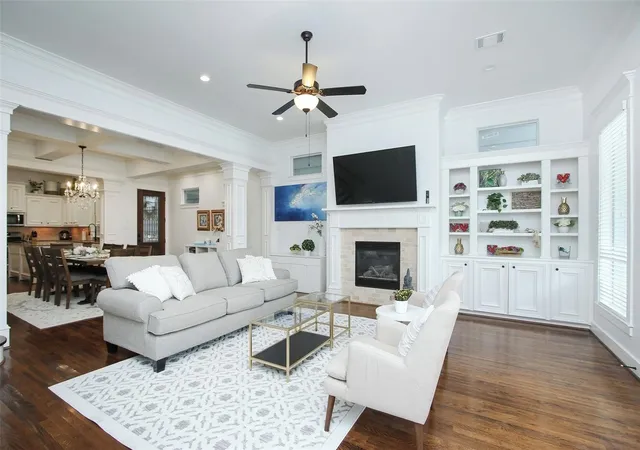 4th image of 1330 W 25Th St #C, Houston, TX 77008 | MLS# 95330882