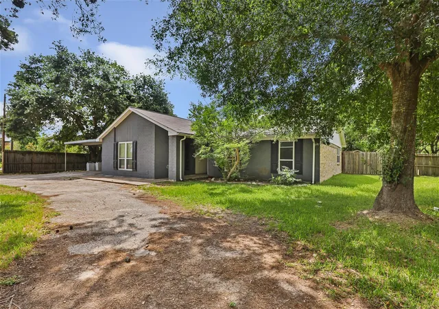 1st image of 2704 Saddlehorn Trl, Katy, TX 77494 | MLS# 42418793