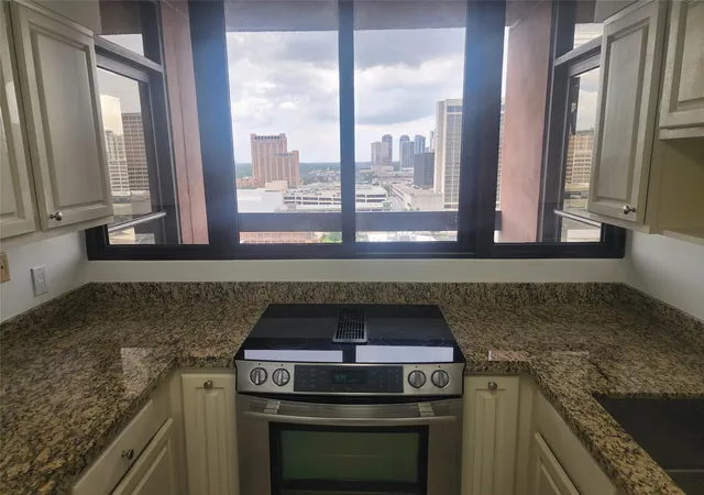 4th image of 5150 Hidalgo St #1403, Houston, TX 77056 | MLS# 29636553