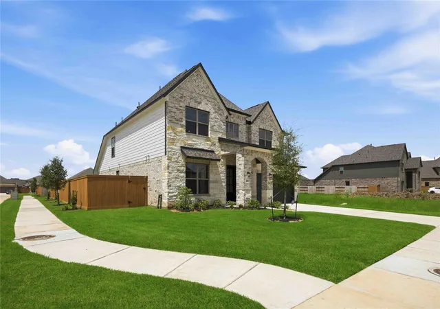 Photo 3 of Single family home for sale at 2912 Golden Dust Dr, Katy, TX 77493 | MLS# 5563858 | Listing updated on 2026-09-18
