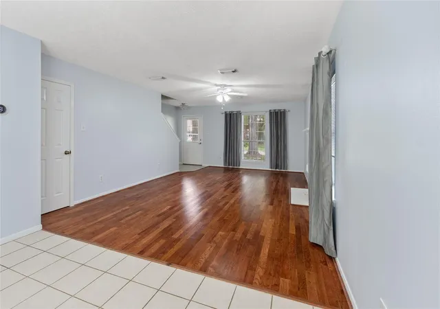 Photo 4 of Sale Pending at 1245 Hunter Wood Dr, League City, TX 77573 | MLS# 69300653 | Listing updated on 2026-09-17