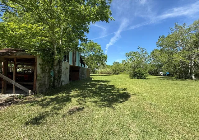 21st image of 155 County Road 133, Alvin, TX 77511 | MLS# 10975329