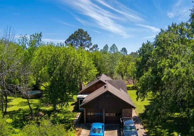 2nd image of 155 County Road 133, Alvin, TX 77511 | MLS# 10975329