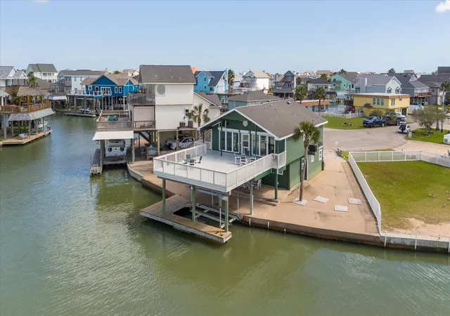 1st image of 427 Tahiti Rd, Galveston, TX 77554 | MLS# 59981514