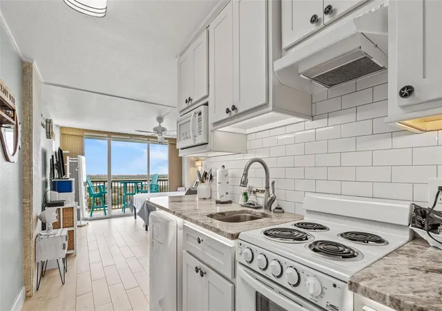 Photo 2 of Condo for sale at 415 E Beach Dr #801, Galveston, TX 77550 | MLS# 69457896 | Listing updated on 2026-09-13