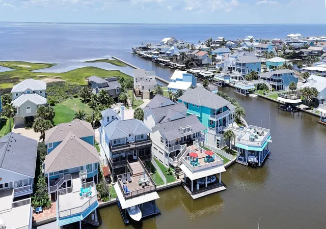 47th image of 22313 Bay Vis, Galveston, TX 77554 | MLS# 72415947