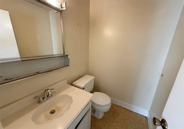 2nd image of 9011 Gaylord St, Houston, TX 77024