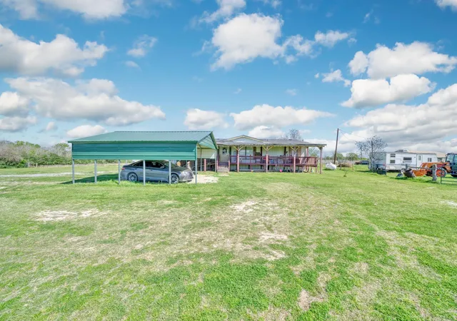 Homes for sale in Madisonville, TX | 1440 Mustang Loop, Madisonville, TX 77864 | MLS# 11389009