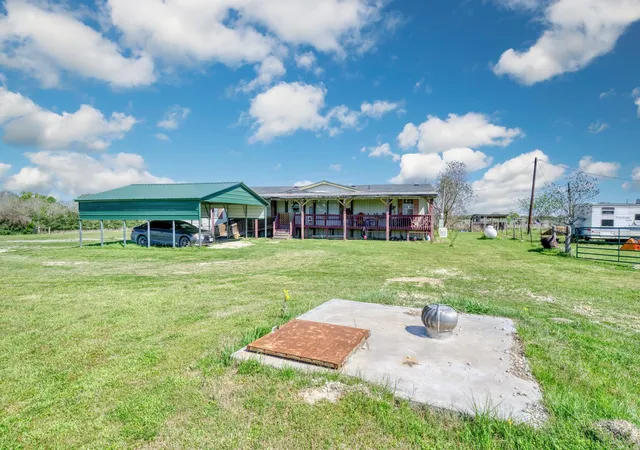 Homes for sale in Madisonville, TX | 1440 Mustang Loop, Madisonville, TX 77864 | MLS# 11389009