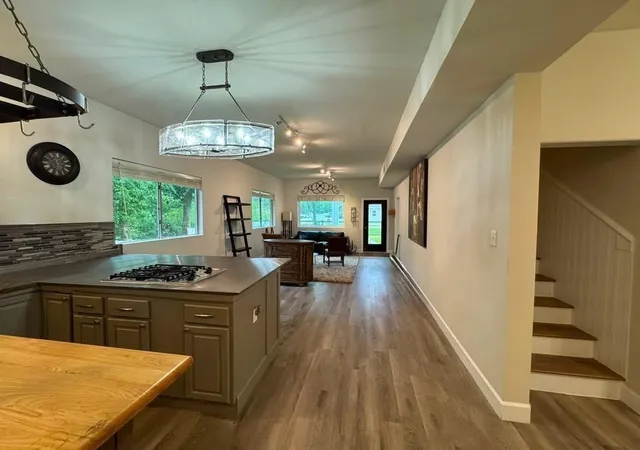 4th image of 8105 Parker Rd, Houston, TX 77078 | MLS# 58165108