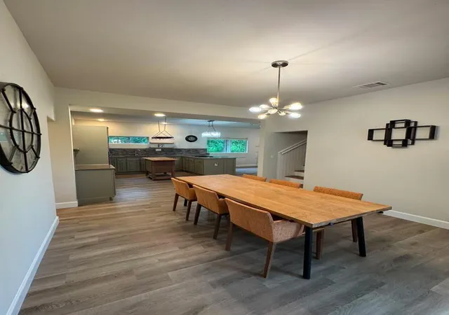 5th image of 8105 Parker Rd, Houston, TX 77078 | MLS# 58165108