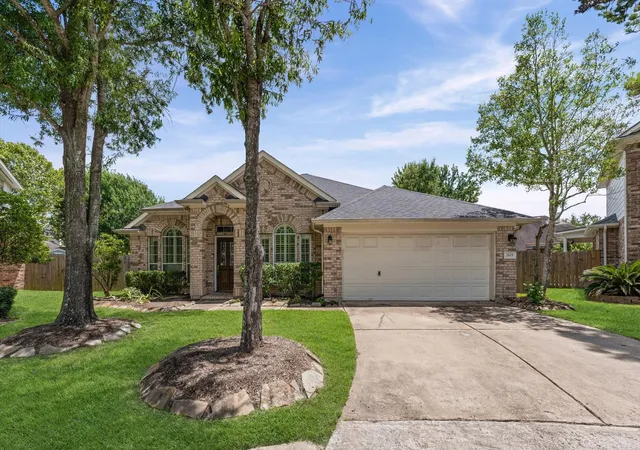 4th image of 2615 Easton Springs Ct, Pearland, TX 77584 | MLS# 51211486