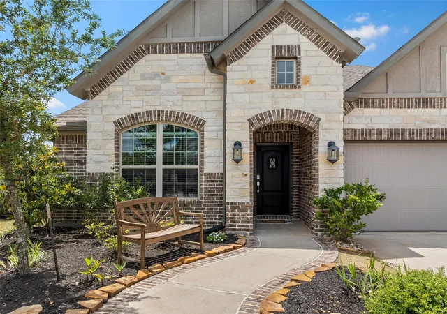 4th image of 15207 Queens Watchdog Ct, Cypress, TX 77433 | MLS# 43887540