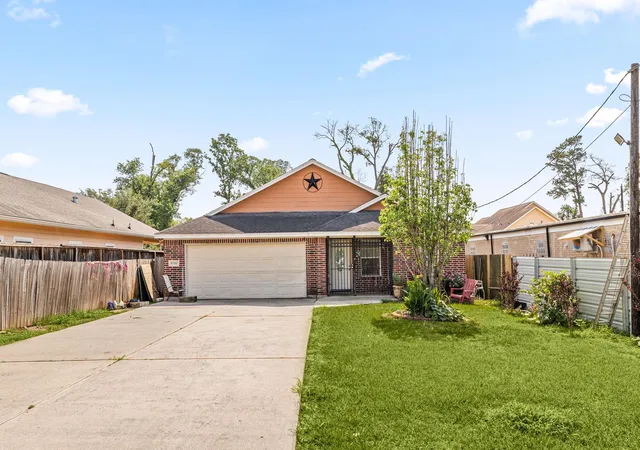 Photo 3 of Single family home for sale at 9708 Lockwood Dr, Houston, TX 77016 | MLS# 34330255 | Listing updated on 2026-05-01