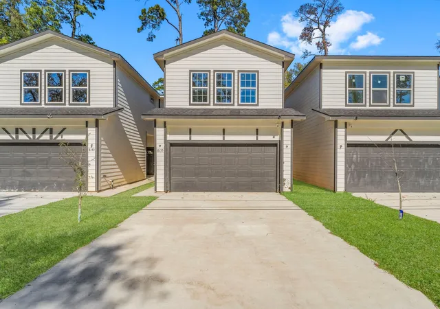 Photo 2 of Single family home for sale at 8155 Crestview Dr, Houston, TX 77028 | MLS# 5158527 | Listing updated on 2026-09-17
