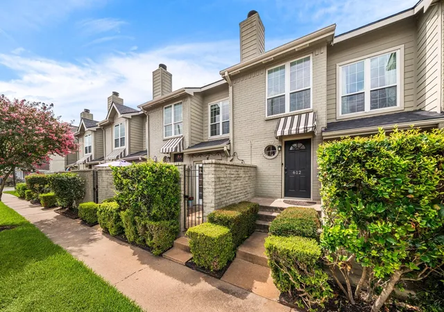 Photo 2 of Condo for sale at 612 Fargo St #612, Houston, TX 77006 | MLS# 44760861 | Listing updated on 2026-08-04