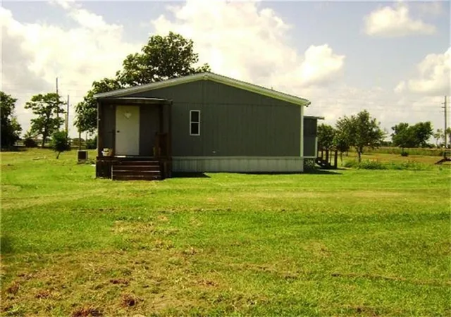 3rd image of 23930 Fm 1462 Rd, Needville, TX 77461 | MLS# 12752026