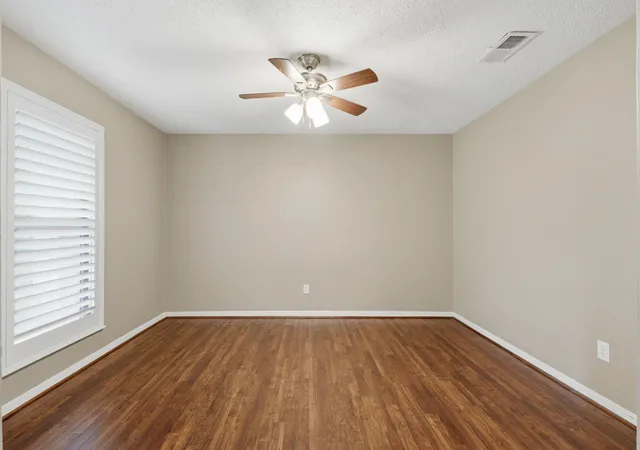 Homes for sale in Houston, TX | 5306 Dana Leigh Dr, Houston, TX 77066 | MLS# 74058735
