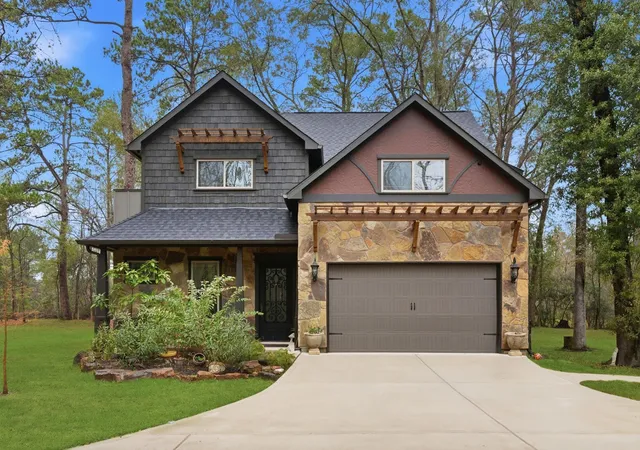 Photo 2 of Single family home for sale at 1480 Traylor Rd, Conroe, TX 77304 | MLS# 65289118 | Listing updated on 2026-08-08