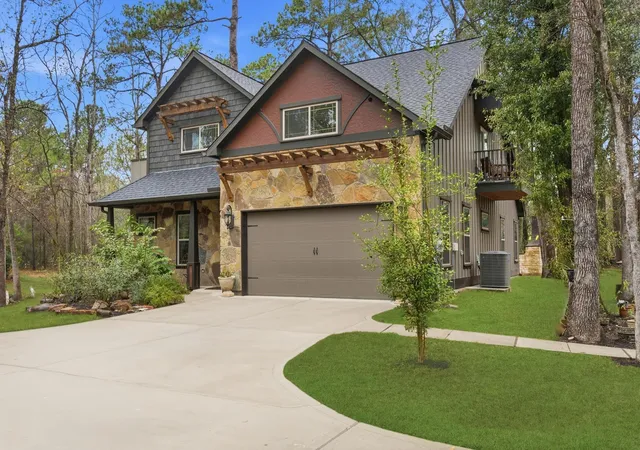 Photo 3 of Single family home for sale at 1480 Traylor Rd, Conroe, TX 77304 | MLS# 65289118 | Listing updated on 2026-08-08