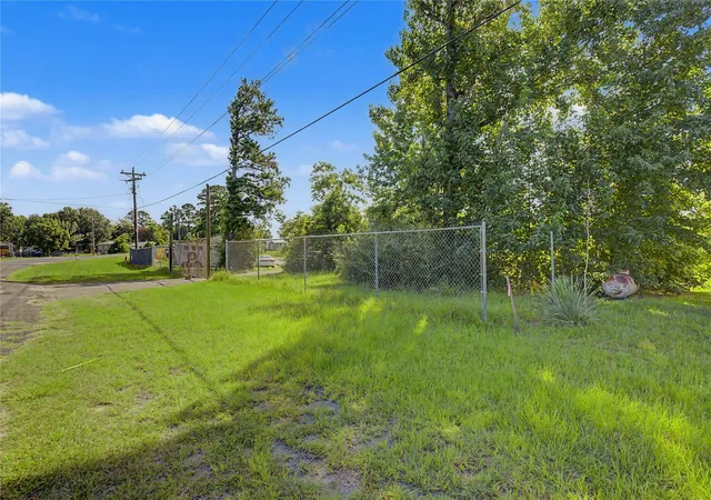 Photo 2 of Land for sale at 776 Yaupon Cvs Dr, Onalaska, TX 77360 | MLS# 54566051 | Listing updated on 2026-08-05