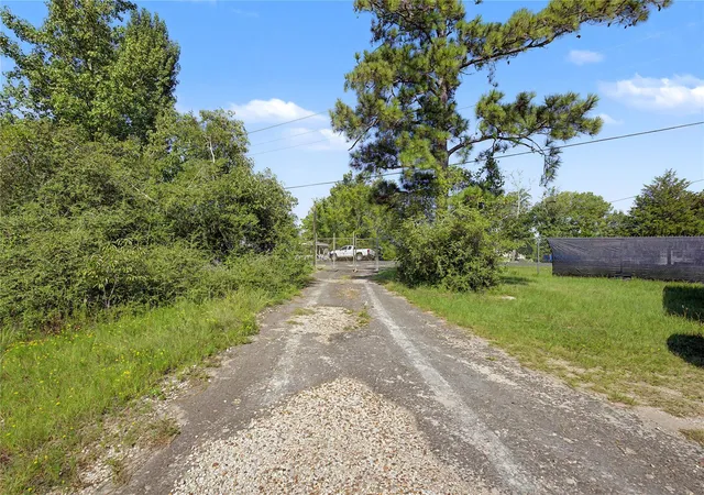 Photo 4 of Land for sale at 776 Yaupon Cvs Dr, Onalaska, TX 77360 | MLS# 54566051 | Listing updated on 2026-08-05