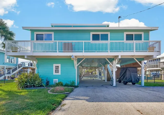 Photo 2 of Single family home for sale at 21818 Matagorda Dr, Galveston, TX 77554 | MLS# 30820204 | Listing updated on 2026-08-24