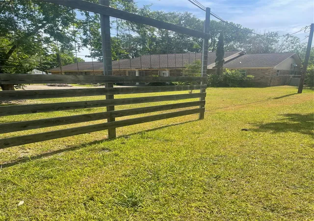 15th image of 16719 Mclean Road, Pearland, TX 77584 | MLS# 33622302