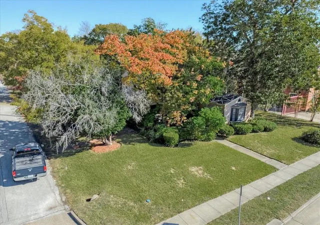 4th image of 2001 Binz St, Houston, TX 77004 | MLS# 50868051