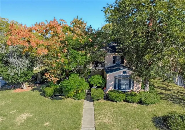 5th image of 2001 Binz St, Houston, TX 77004 | MLS# 50868051