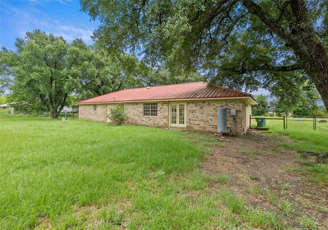 Homes for sale in Madisonville, TX | 970 Martin Rd, Madisonville, TX 77864 | MLS# 38157646
