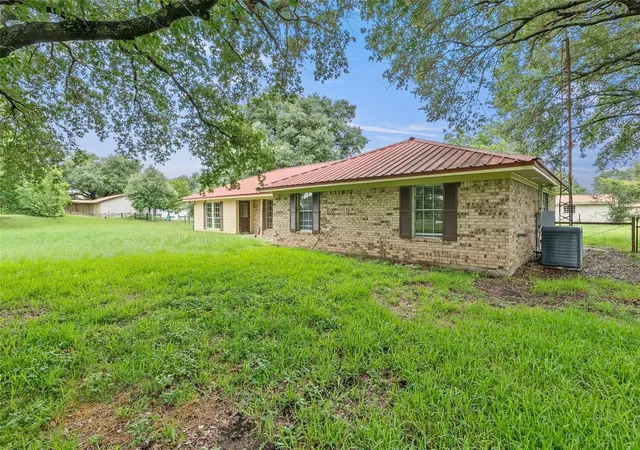 Homes for sale in Madisonville, TX | 970 Martin Rd, Madisonville, TX 77864 | MLS# 38157646