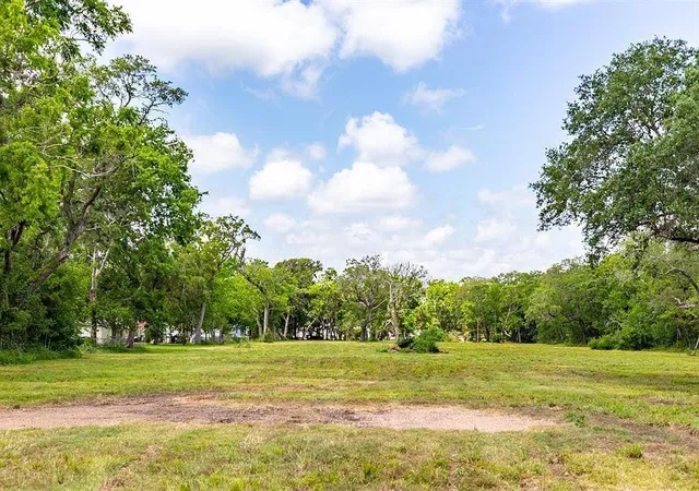 1st image of 33719 Blue Marlin Dr, Richwood, TX 77515 | MLS# 25505609