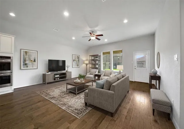Photo 2 of Sale Pending at 15423 Hopkins Cedar Dr, Humble, TX 77346 | MLS# 67465816 | Listing updated on 2026-10-09