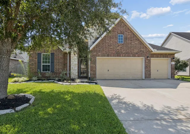 1st image of 2148 Colonial St, Alvin, TX 77511 | MLS# 37849594