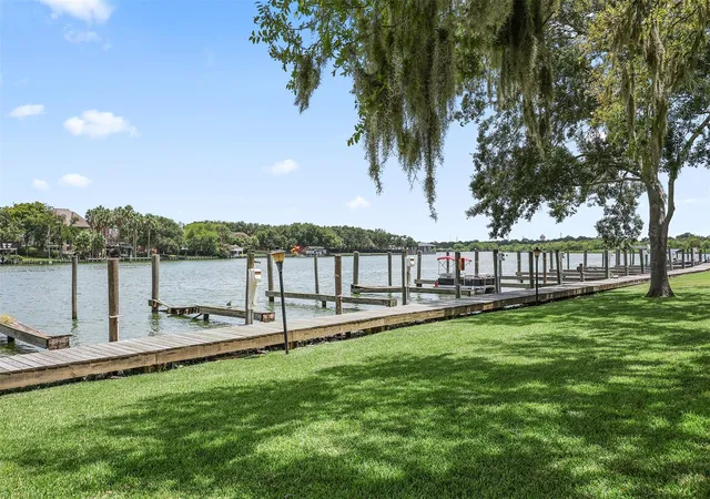 2nd image of 18809 Egret Bay Blvd, Houston, TX 77058