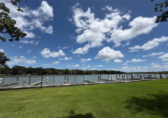 19th image of 18809 Egret Bay Blvd #214, Houston, TX 77058 | MLS# 95313924