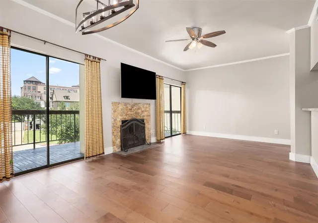 4th image of 18809 Egret Bay Blvd #214, Houston, TX 77058 | MLS# 95313924