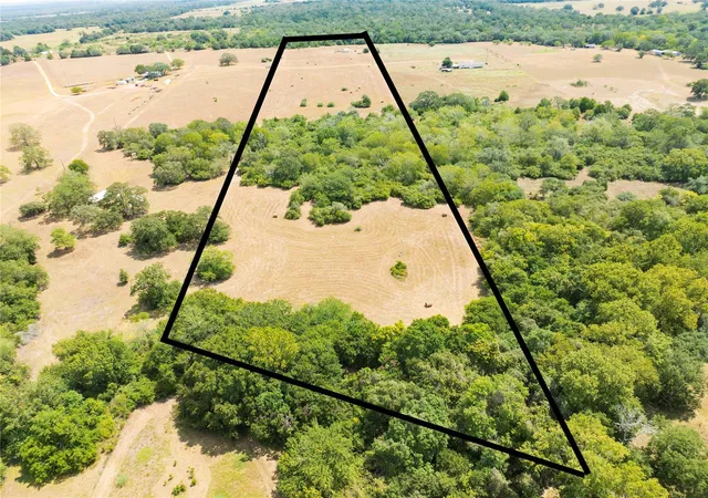29th image of 710 County Road 211a, Hallettsville, TX 77964 | MLS# 70474230