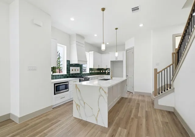 Photo 4 of Single family home for sale at 1116 Weiss St, Houston, TX 77009 | MLS# 41529220 | Listing updated on 2026-08-26