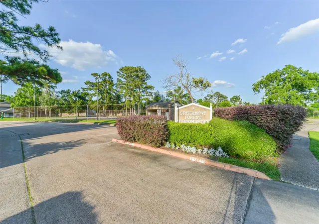 Homes for sale in Houston, TX | 5634 Birchmont Dr #22, Houston, TX 77091 | MLS# 28066938