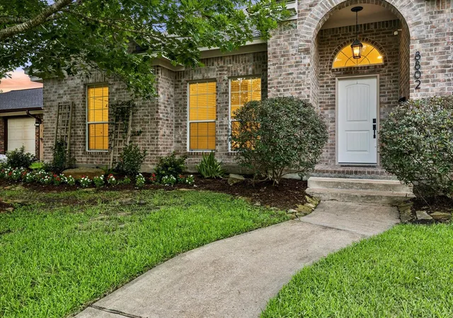 Photo 2 of Single family home for sale at 8802 Robindell Dr, Houston, TX 77074 | MLS# 82286403 | Listing updated on 2026-09-12