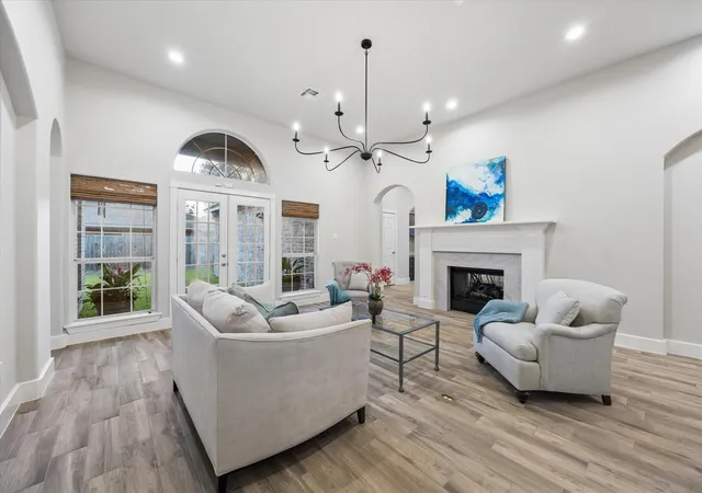 Photo 4 of Single family home for sale at 8802 Robindell Dr, Houston, TX 77074 | MLS# 82286403 | Listing updated on 2026-09-12