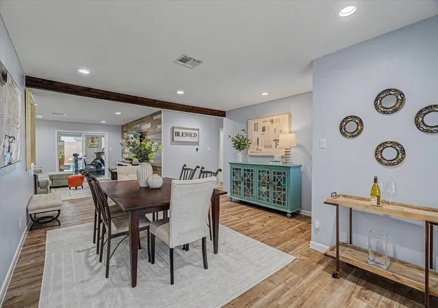 Photo 4 of Sale Pending at 1818 Locksford St, Houston, TX 77008 | MLS# 28834404 | Listing updated on 2026-09-08